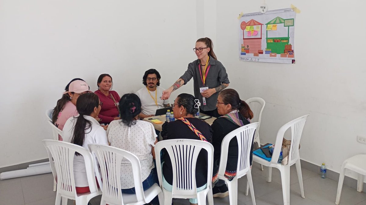 MinIgualdad_Col's tweet photo. En Barbosa, Santander, concluimos la serie de 12 talleres participativos del #CONPES para el Derecho Humano a la Alimentación, un proceso construido con las voces y saberes de las comunidades en todo el país.
Con este cierre, recogemos aportes fundamentales sobre alimentación y soberanía alimentaria, que se convierten en un legado vivo para avanzar en igualdad y equidad, hoy y en el futuro de Colombia.
#SuperaciónDeLaPobreza
#ViceministerioDePoblacionesYTerritoriosExcluidos