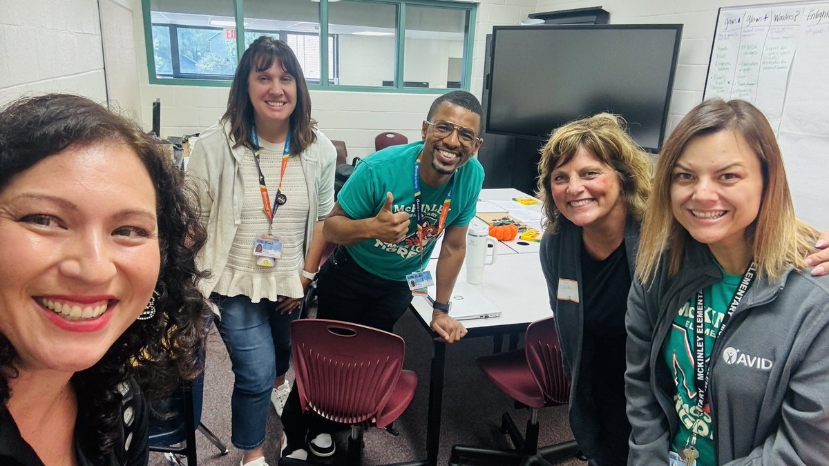 AVID_All_Star's tweet image. It’s always a good time with McKinley Elementary in Elgin, IL! #AVIDElementary #DualLanguage #LanguageIsPower 💪🏼🤨 @AVID4College