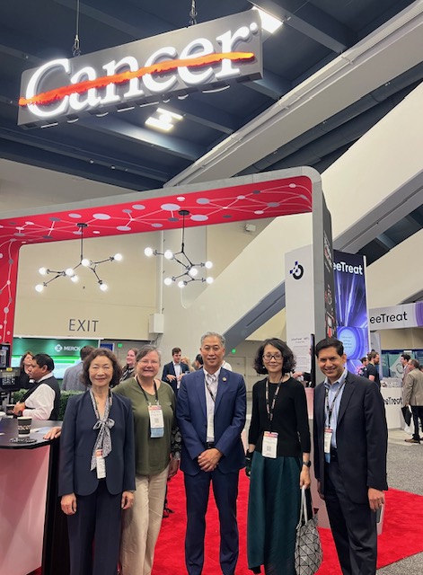 ACKoongMDPhD's tweet image. That's a wrap! Another #ASTRO25 in the books. Great catching up with eveyrone. See you in Boston for #ASTRO26! #radonc #endcancer @MDAndersonNews