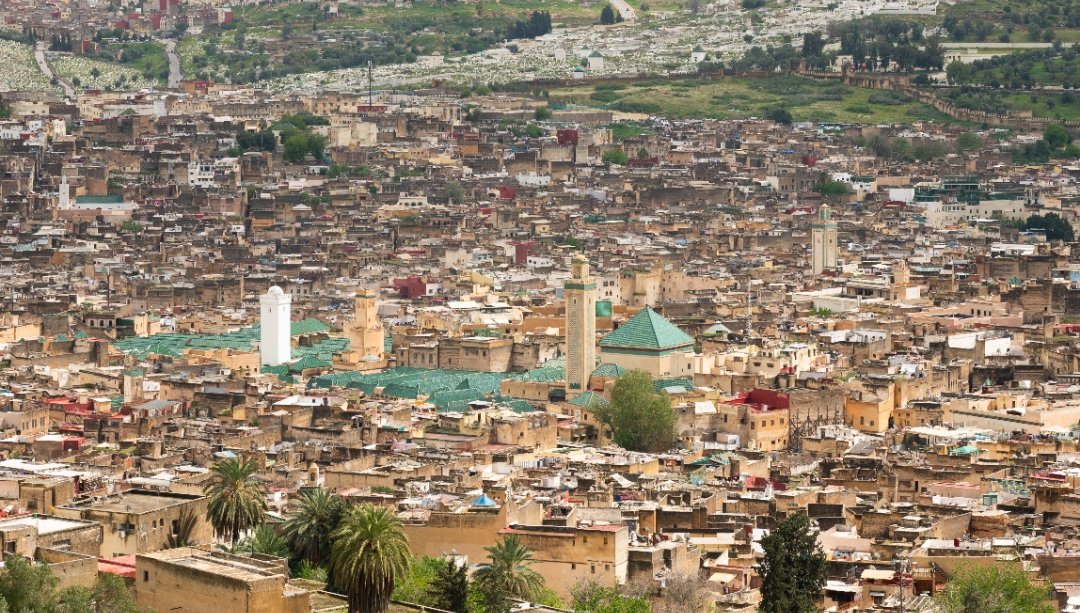 📣...لليوم الرابع على التوالي مدينة فاس🇲🇦 تعطي درس في الرقي و الانضباط والروح الوطنية  من طرف المشاركين في الاحتجاجات السلمية ...هنيئا لنا بهده المدينة وساكنتها🇲🇦❤️
#اخبار_بلادي_مع_هشام
