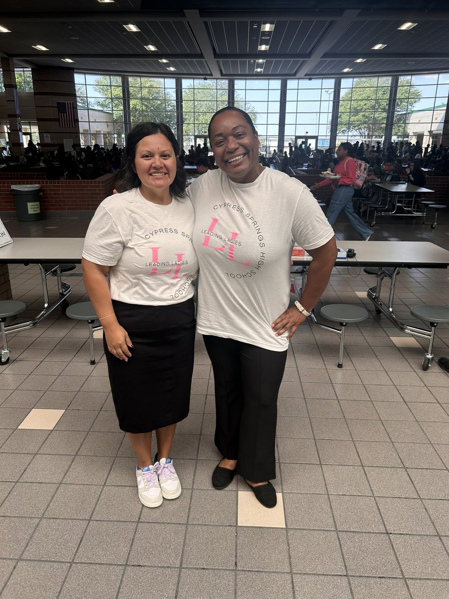 Today is represent a club day!
We’re representing Leading Ladies at <a href="/CySpringsHS/">Cypress Springs HS</a>  #twinning  #NotPlanned #MiAmiga <a href="/consueloward48/">Brenda Brewster</a>