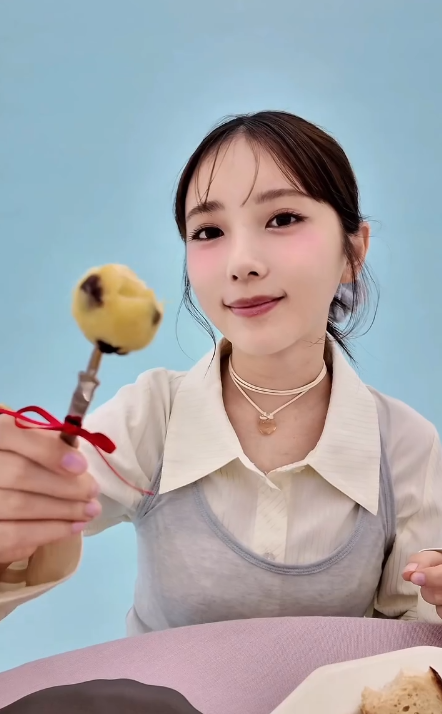 si46hc's tweet image. よだちゃん🥰🥰🥰

＃bis
＃与田祐希💚💖💚💖　
⬇️⬇️⬇️⬇️⬇️⬇️⬇️
instagram.com/p/DPTlrNqEuNC/