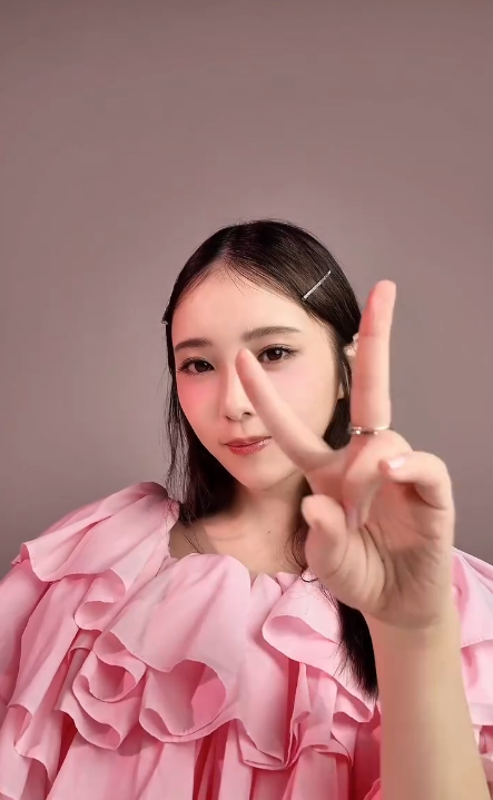 si46hc's tweet image. よだちゃん🥰🥰🥰

＃bis
＃与田祐希💚💖💚💖　
⬇️⬇️⬇️⬇️⬇️⬇️⬇️
instagram.com/p/DPTlrNqEuNC/