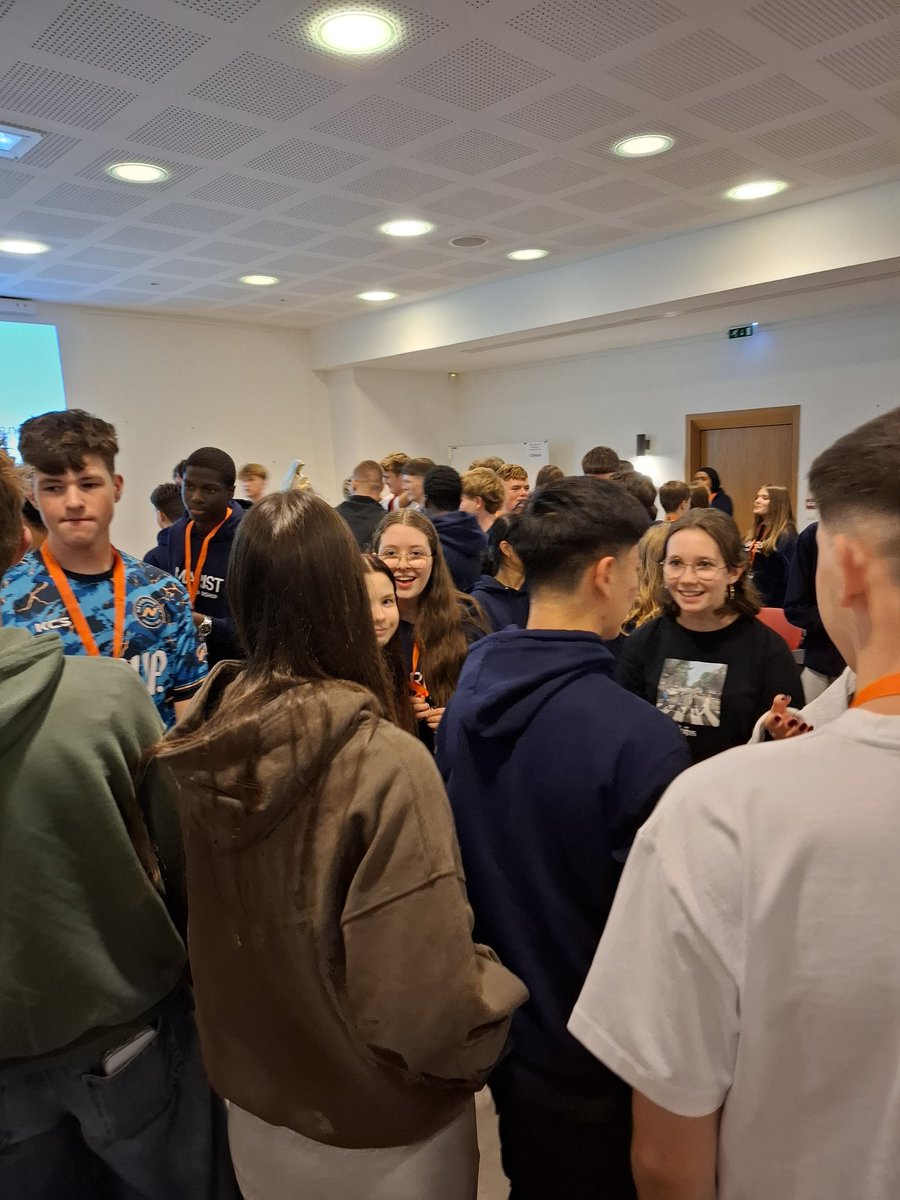 MissG_RE tweet media