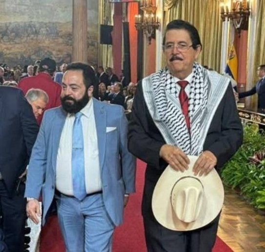 EL PRESIDENTE PETRO, PALESTINA Y HONDURAS.
Leí que el Estado y Gobierno de HONDURAS respalda la postura DIGNA Y VALIENTE del presidente de COLOMBIA en relación a PALESTINA.
Gustavo Petro propone una Fuerza Militar de paz de la humanidad para detener, en el mismo territorio