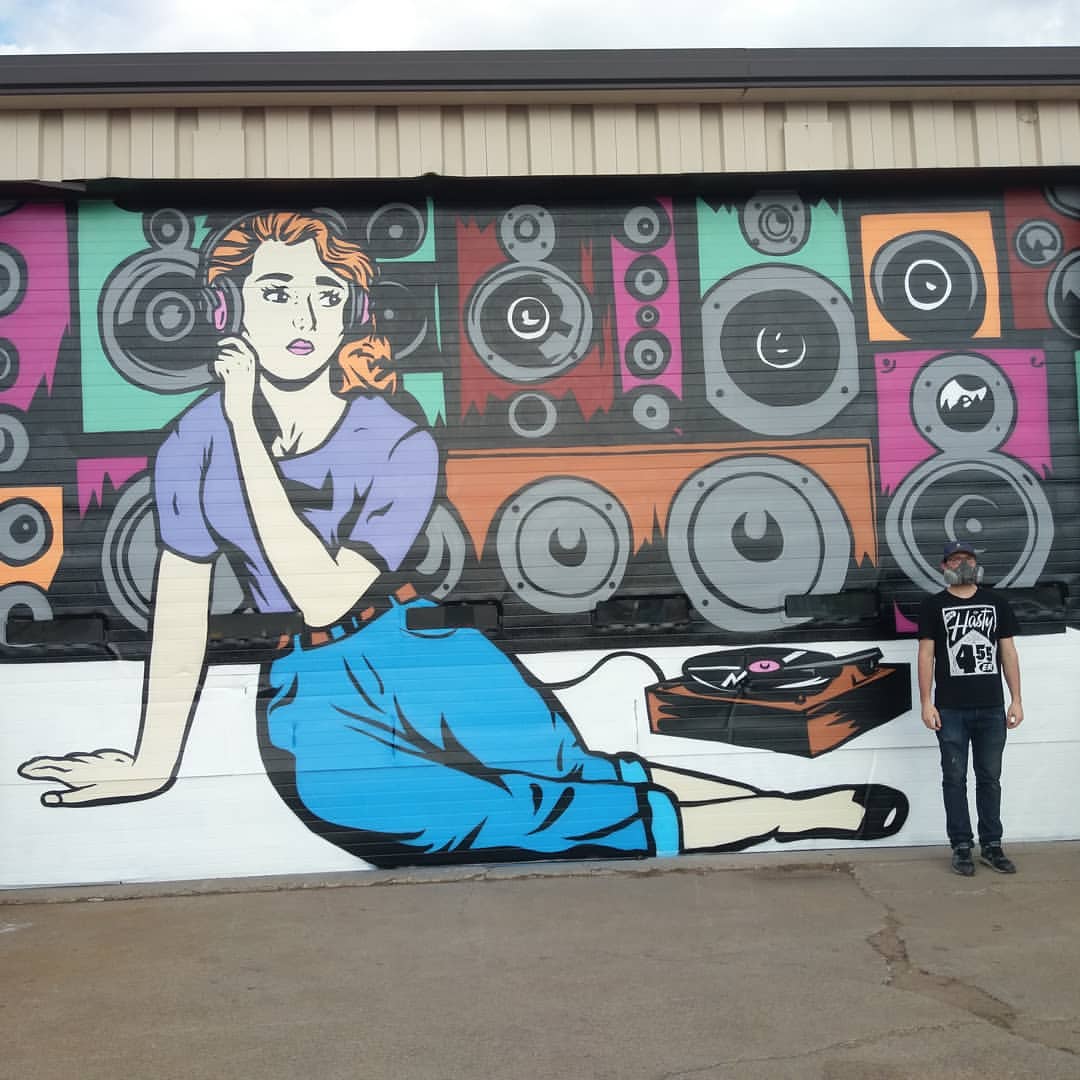 paulbrehm_'s tweet photo. It was a pleasure watching #biafrainc create this mural over the week #artisanforgestudios
#streetart #graffiti #artofig #artisanforgestudios #biafrainc #mural #graffitiart #spraycan #oprahsbookclub https://t.co/bxl1EZw0Dr