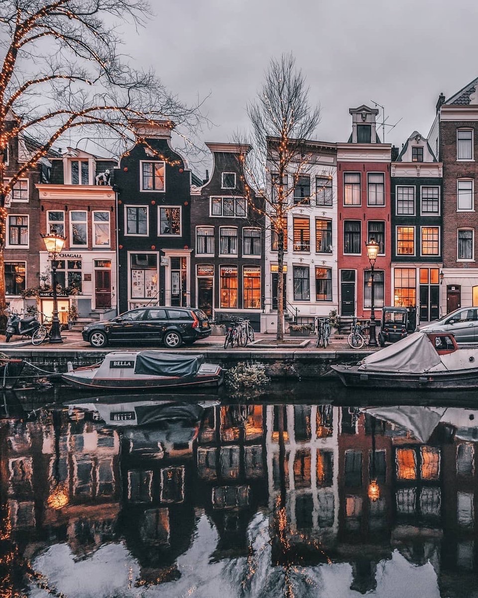 earthcurated's tweet photo. Amsterdam, Netherlands 🍂 https://t.co/Rd9oh3oNMs