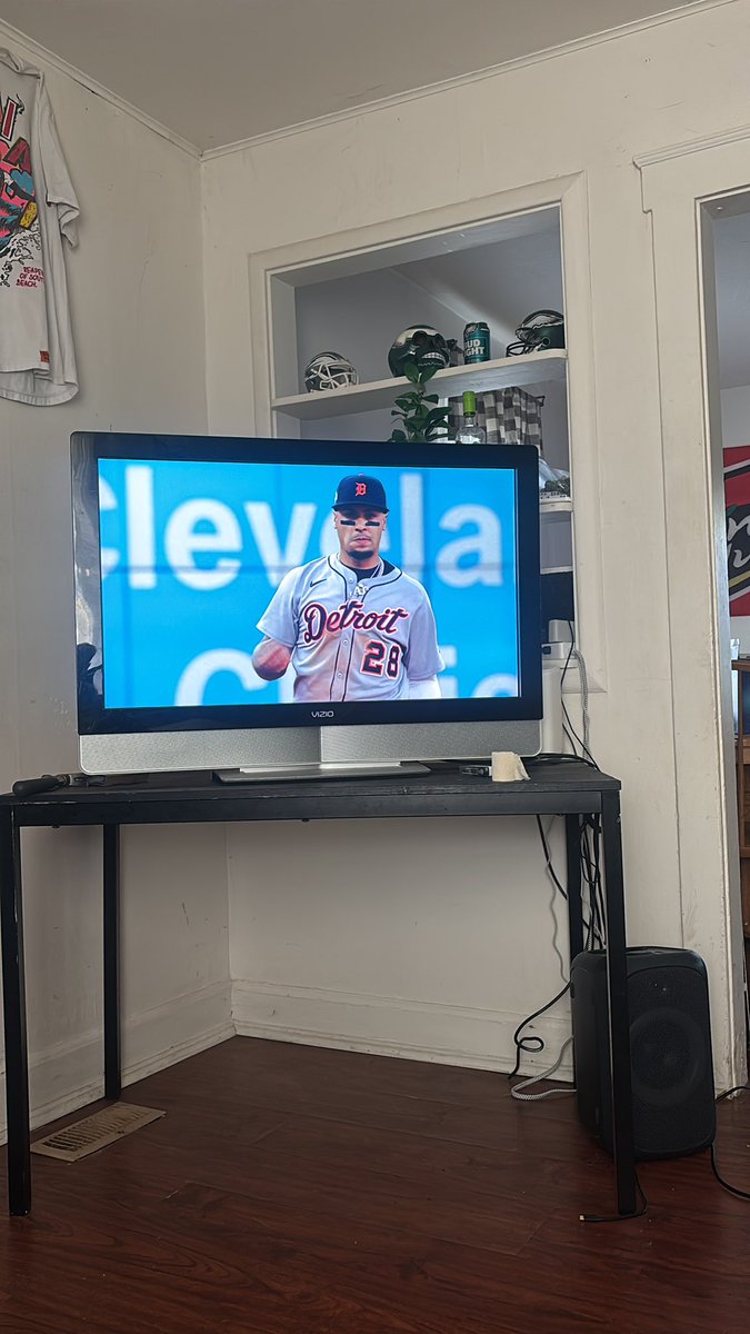 marfoby3145's tweet image. No problems, no ass just me my TV and playoff baseball yea I don’t care #imsorryasf #theproblem