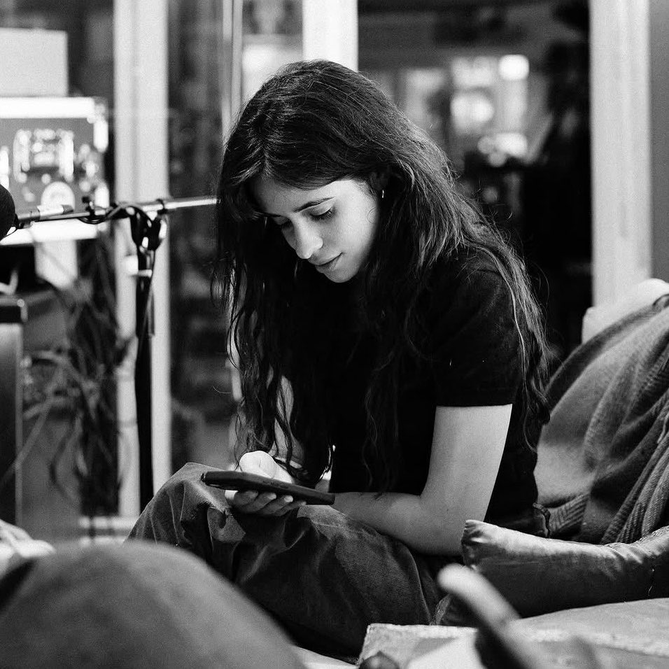 bippitycabello's tweet image. CAMILA CABELLO IS IN THE STUDIO CC5 IS COMING THE COLLAPSE