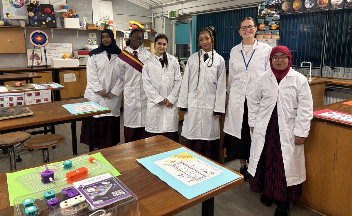 colnanonagle's tweet photo. β¨ Thank you to everyone who attended our Open Night! It was amazing to meet so many new faces and share what makes our school community so special. π« #OpenNight https://t.co/GMGMQL3EJo