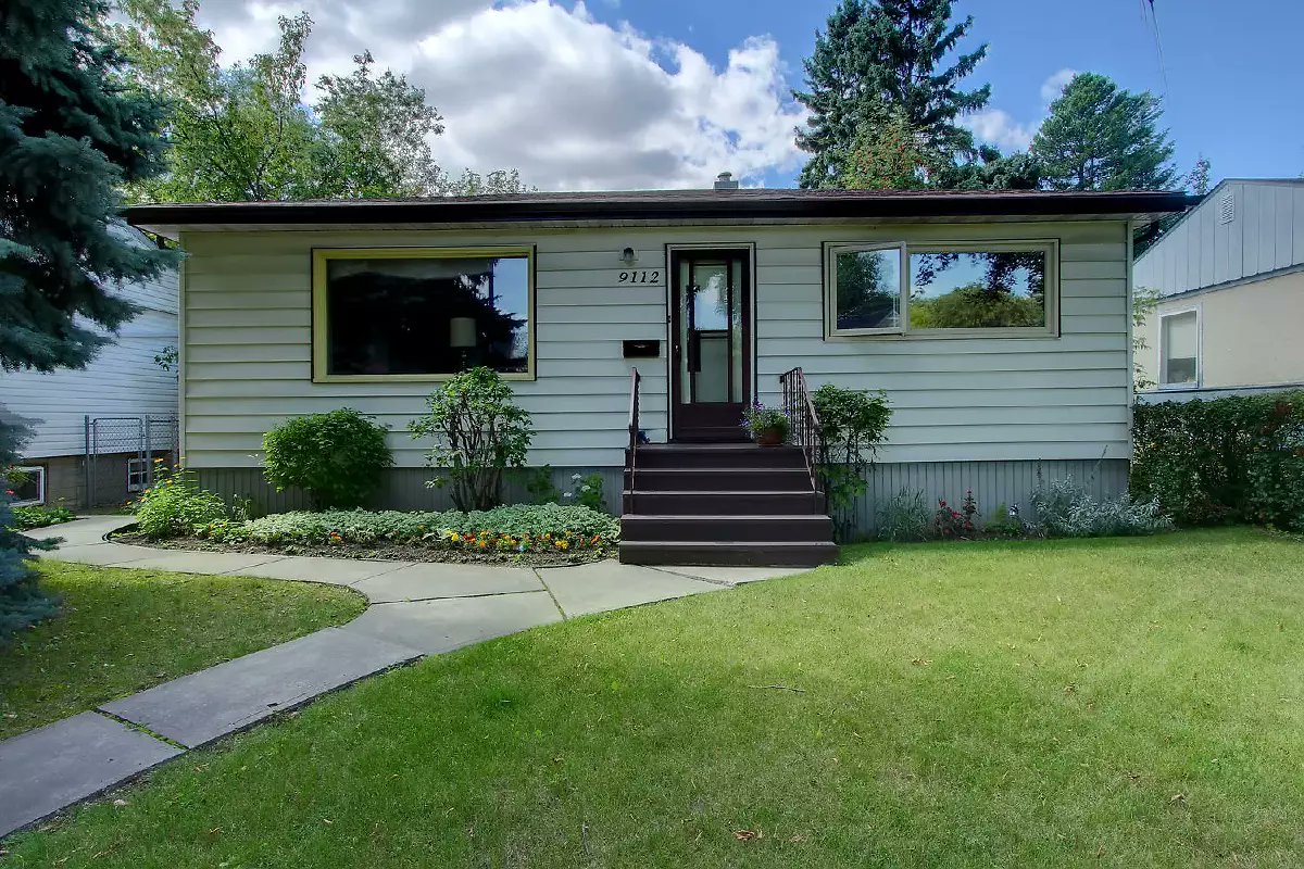 mark_richardson's tweet photo. The Canadian Real Estate Association says it recorded the most home sales for August in four years as the number of residential properties that changed hands rose 1.9 per cent compared with a year ago. (Sept. 15, 2025) https://t.co/dnXAvafQ37 https://t.co/Iut09iScHA