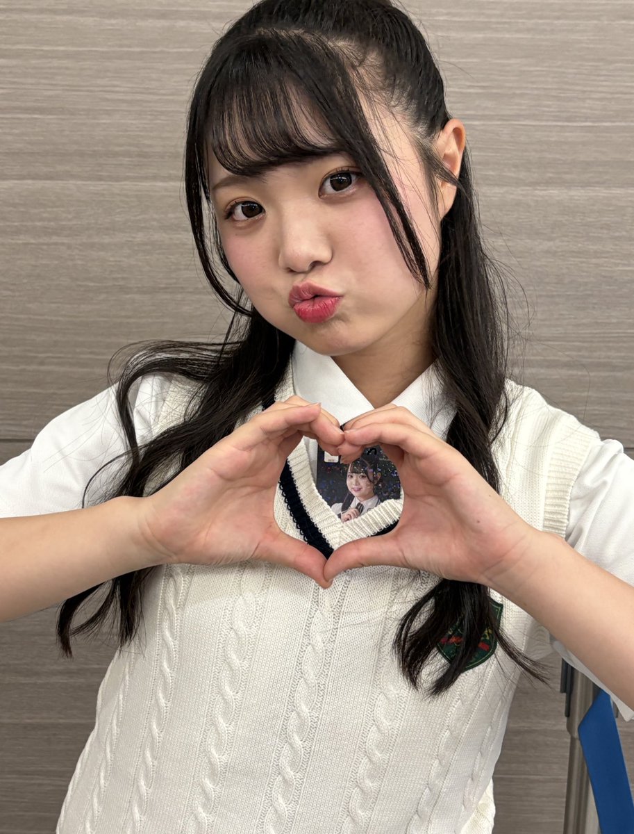 LUCH1187's tweet image. おはみうらっち☀️
おはようの金曜日起きてえらい⏰
ほうじ茶？番茶？棒茶？
本日のMAO YAMAZAKI😽
まおにゃんこに喝入れられました笑
今日も元気にえいえいふぁいお💪