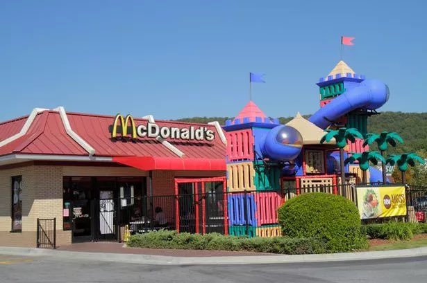 timothyspangler's tweet photo. “There are 19,000 private equity funds in the US. There are 14,000 McDonald’s in the US. How are there more private equity funds than McDonald’s? That’s actually crazy, right?” 

Alisa Wood, KKR & Co partner

Oct. 1, 2025

#privateequity #venturecapital #hedgefunds #limitedpartners #privatefunds #carriedinterest
