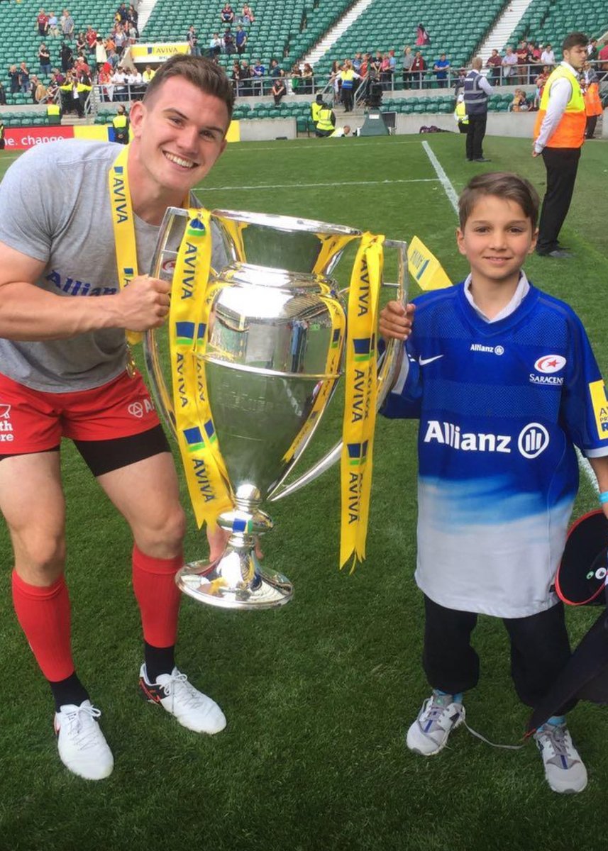 Stockportrugby's tweet photo. Stockport rugby clubs Dom Hanson will hopefully make his Prem debut tomorrow night at the Rec, 10 years after meeting opposite number Ben Spencer at HQ. Go well Dom 🔴⚪️🟢 https://t.co/zcvttgeOG3