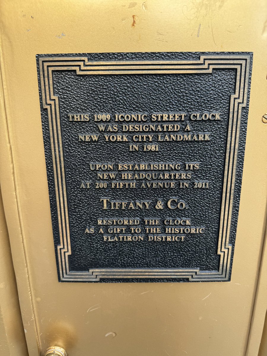 david_perell's tweet image. You can tell a lot about a culture by how much effort they put into practical things, beyond their utility.

This clock in New York’s Flatiron District was made it 1909. It doesn’t need to be nice. After all, it just tells the time. But somebody 116 years ago decided to make it a…