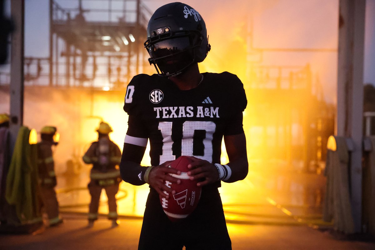 AggieFootball's tweet image. ⚫️⚫️⚫️