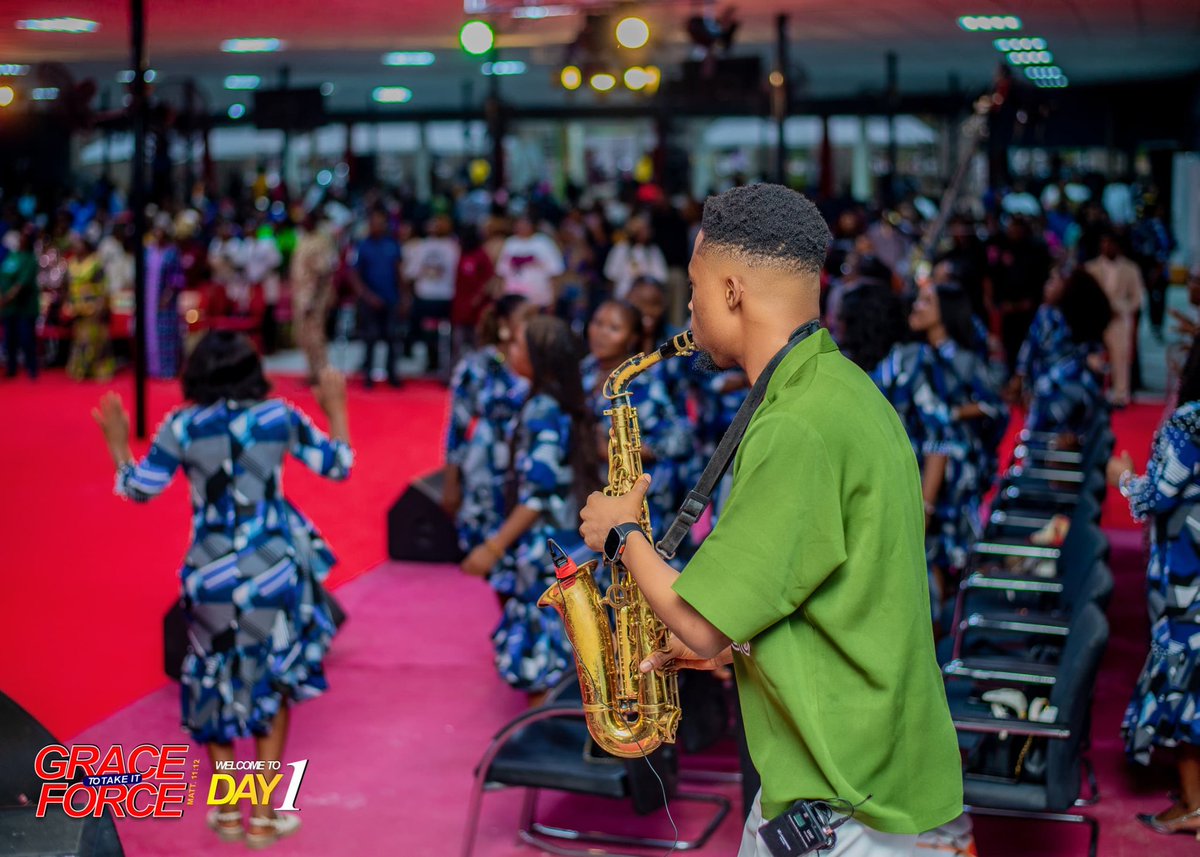 TMGministry15's tweet photo. Let Everything That Has Breath, Praise The Lord 💃🔥 
(TAKE IT BY FORCE DAY 1)

#TMGMINISTRIES #Tmg
#takeitbyforce #prophetomoghene  #ACTIVEGRACE #prophetic  #deliverance #warri #delta #nigeria #church #healing #deliveranceministry #breakthrough #churchonline https://t.co/1FnY2UXnT7
