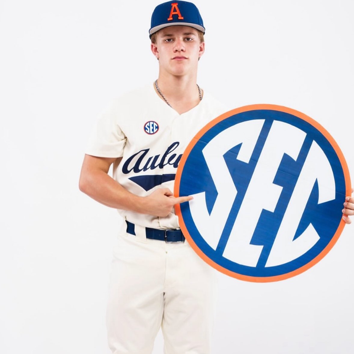 Auburn Anytime tweet media