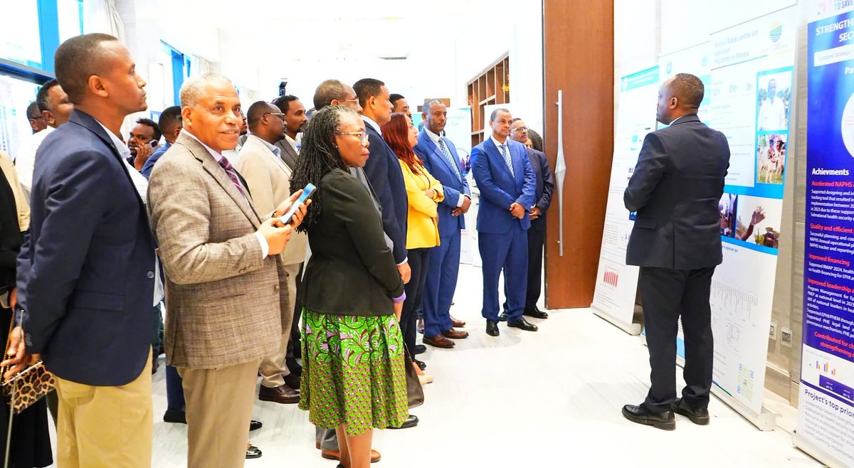 afeworkkassu's tweet photo. @AHRI_ETH is pleased by the launch of Ethiopia's new five-year National Action Plan for #HealthSecurity (#NAPHS) and National #OneHealth Strategy. 

Call for collaborative #Research &amp; #Innovation on human, animal, &amp; environmental health interphase. 

@FMoHealth 
@AfricaCDC 
@WHO https://t.co/W3IHK3854A