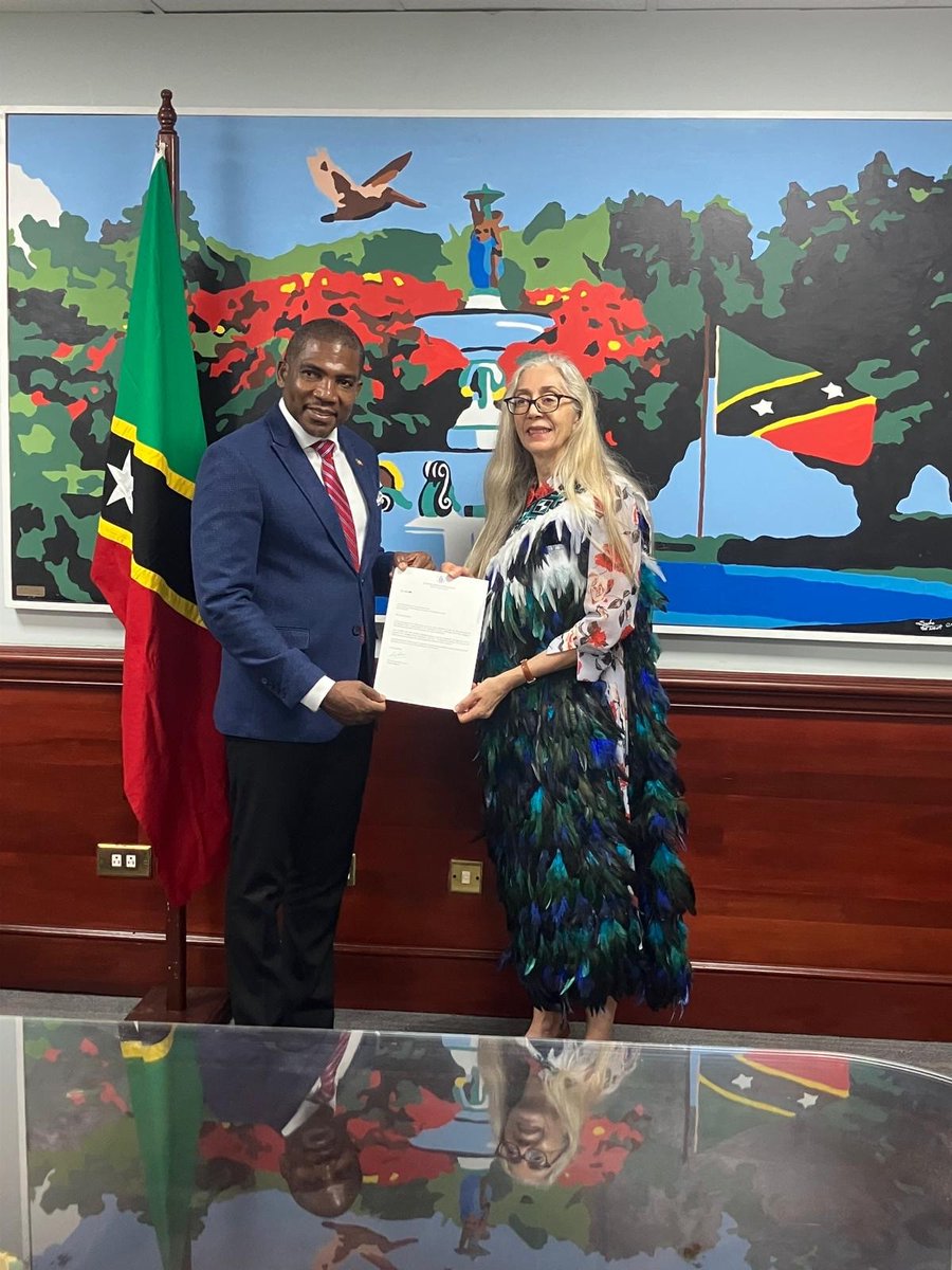 NZinCaribbean's tweet photo. High Commissioner Te Puni is in Saint Kitts and Nevis and today had the honour of presenting credentials to Prime Minister Hon. Dr. Terrance Michael Drew. New Zealand and Saint Kitts and Nevis share a longstanding and warm relationship 🇳🇿 🇰🇳 https://t.co/YYKTnS1Occ