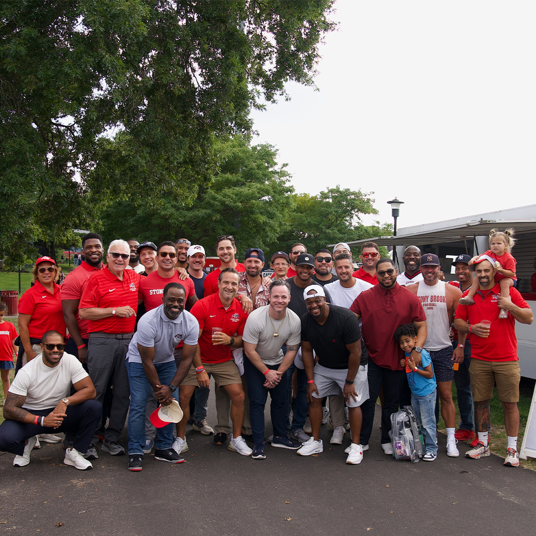 stonybrookalum's tweet photo. 🏈⚽️ On November 12, 2005, @StonyBrookFB and @StonyBrookMSOC made history with their teams’ first conference titles. Now 20 years later, members of both teams reunited at Stony Brook to celebrate their historic wins.
🔗 https://t.co/4EhpQ11ckF #SeawolvesForLife https://t.co/5ATjziasSD
