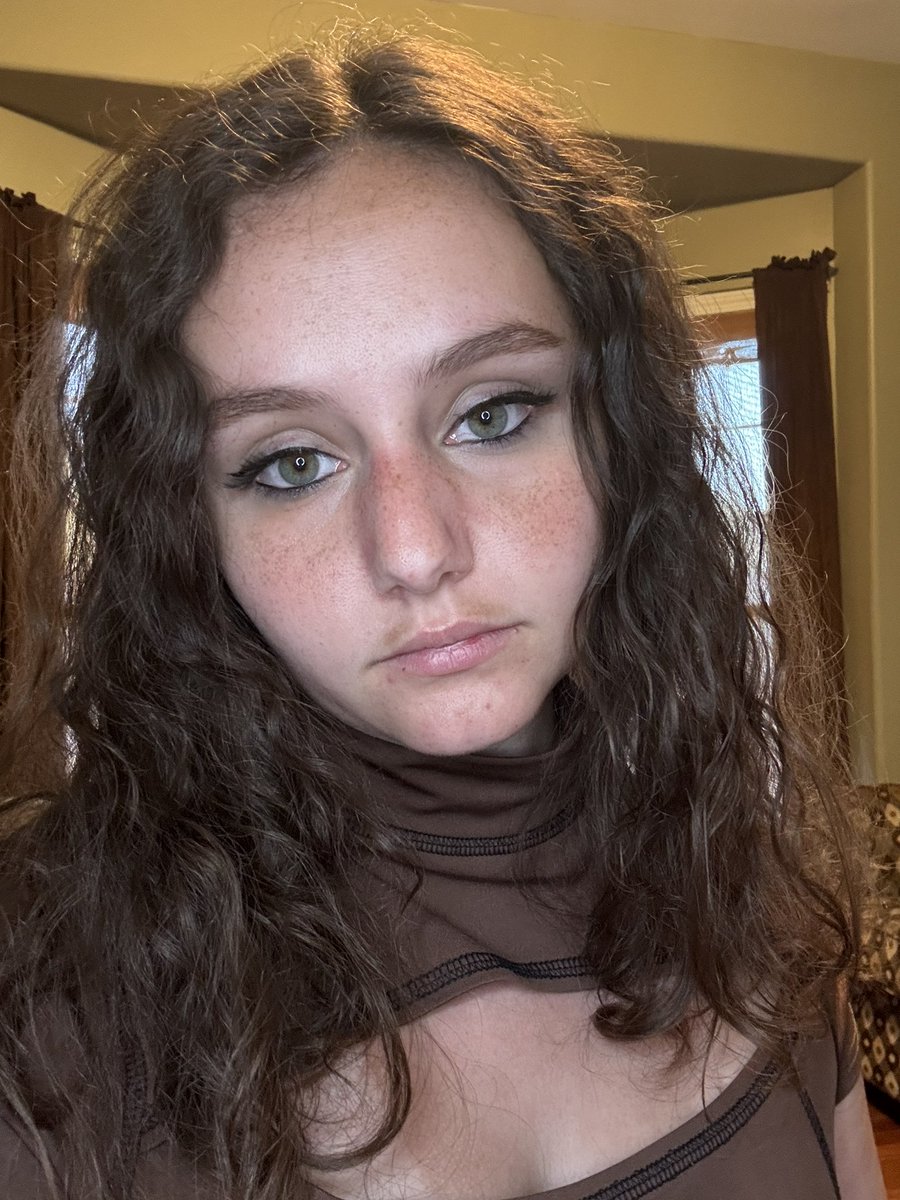 erin tweet media