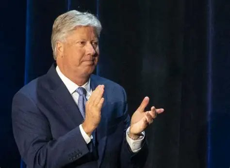 #BREAKING: Robert Morris, 64, disgraced founder of Southlake megachurch Gateway Church, pleads guilty to 5 counts of lewd or indecent acts with a child in Oklahoma court. Victim was 12yo, abused for 4yrs in 80s. Will serve 6mo in jail w/ a 10yr suspended sentence <a href="/CourthouseNews/">Courthouse News</a>