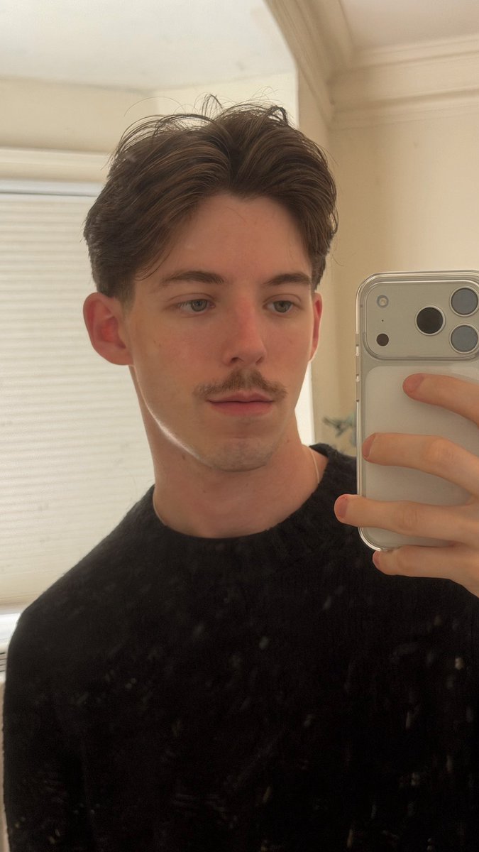 Михаил tweet media