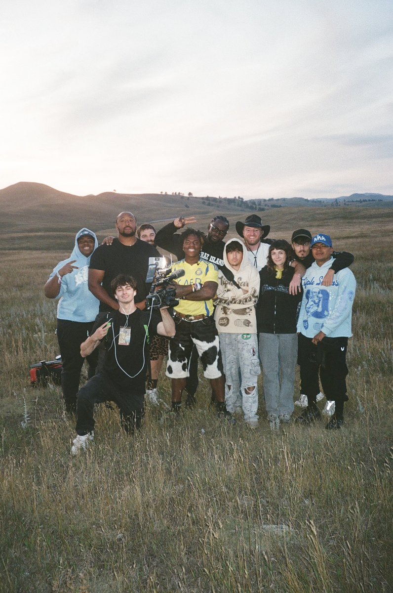 artofskiii's tweet photo. Are we going IRL tomorrow? https://t.co/LlfVZdLXjf