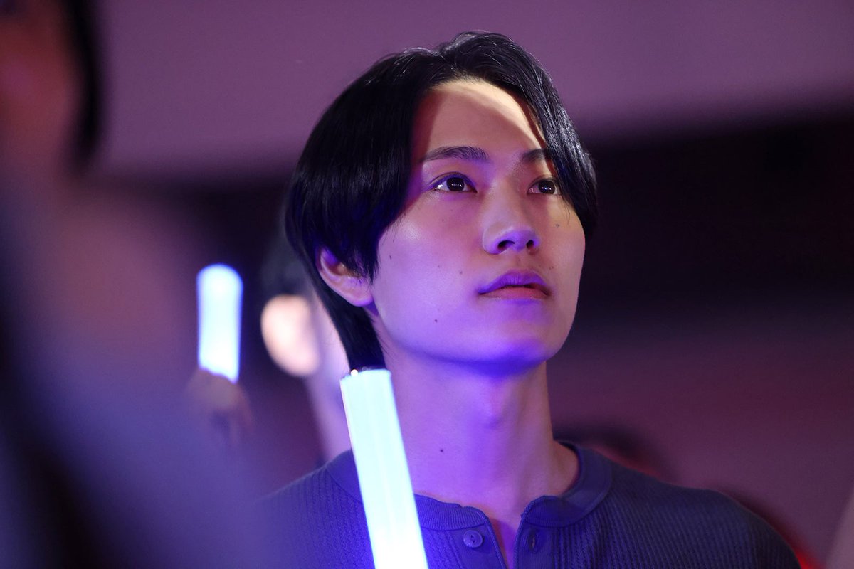 modelpress's tweet image. 【今夜スタート📺️】「ひと夏の共犯者」第1話

巧巳（#橋本将生）、“推し”澪（#恒松祐里）との共同生活スタート

逃避行ラブサスペンス開幕

🔻場面写真・あらすじはこちら
mdpr.jp/drama/4652418

#ひと夏の共犯者 @tx_hitonatsu