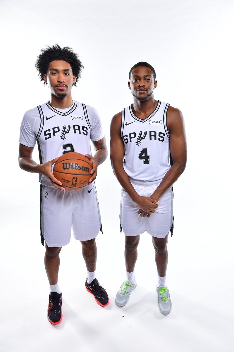 vyrekal's tweet photo. #MYBACKCOURT https://t.co/rah5Wo0HoD