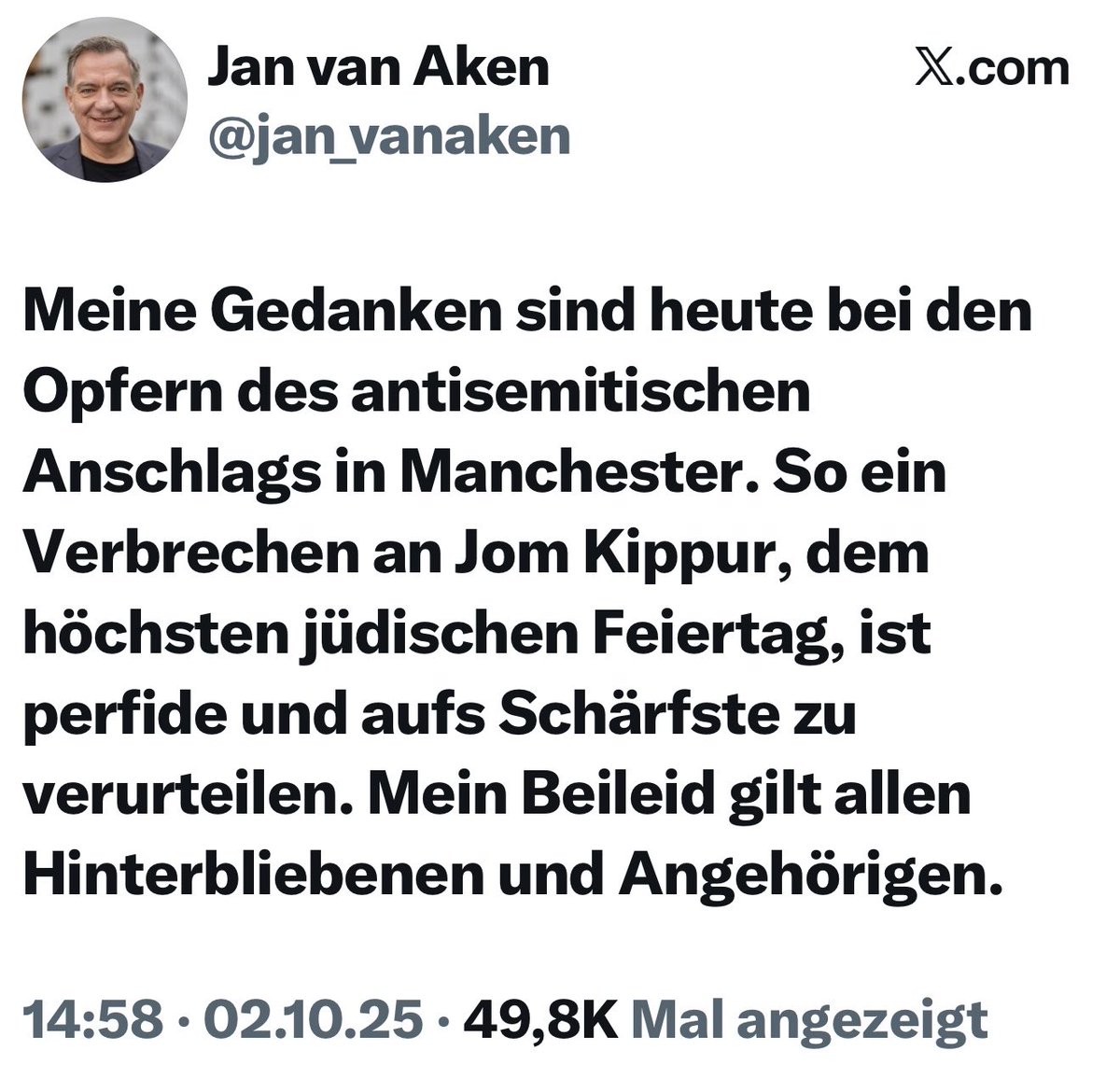 Das geheuchelte Mitgefühl für ermordete Juden in #Manchester reicht nur für einen knappen Textbaustein - 2 Tage nach der größten antisemitischen Demo Deutschland seit 1945, die Ihr maßgeblich mitorganisiert habt. 

#Antisemitismus #Linkspartei #InesSchwerdtner #JanVanAken