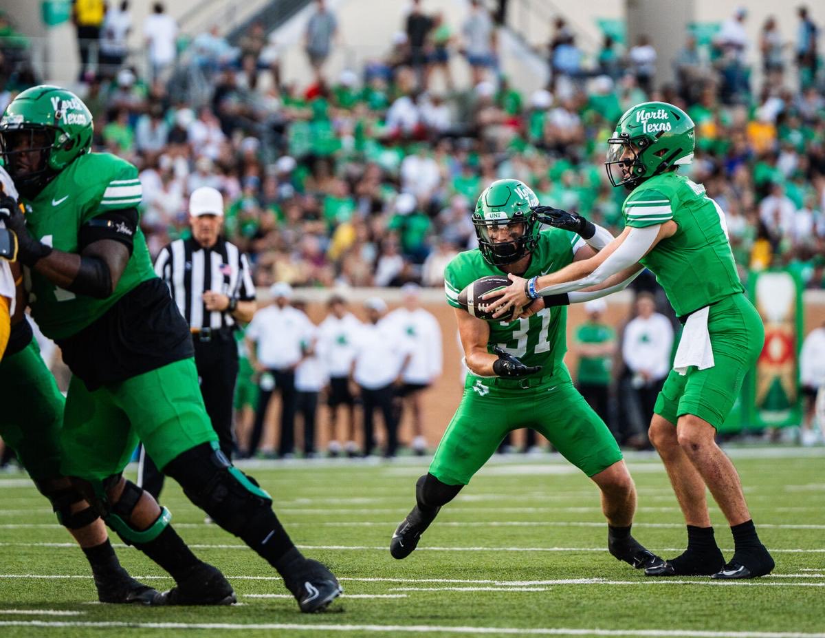 North Texas Offered!!! <a href="/MrA2BGAP/">Coach Breland</a> <a href="/__CoachMorris/">Eric Morris</a> <a href="/CoachGRichDL/">Greg Richmond</a> <a href="/CoachSkyCassity/">Coach Skyler Cassity 🏈</a> <a href="/MSJUCOREPORT/">MS JUCO FOOTBALL™️</a> <a href="/JuCoFootballACE/">JuCo Football Forer</a> <a href="/JUCOFFrenzy/">JUCO Football Frenzy</a>