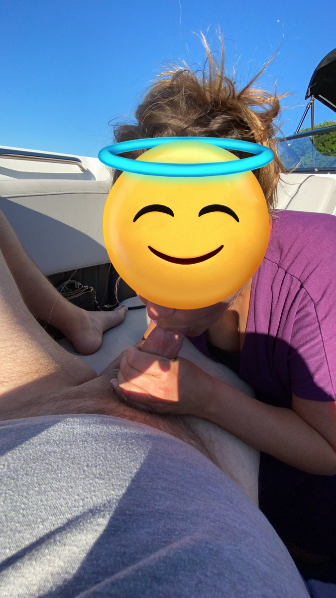 Someone take me on their boat. It’s too nice out to not be on the water. 

RT and show me your pics on a boat.  I want to see guys and girls looking sexy on the water.