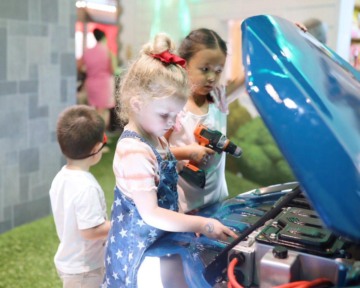 ✨We’re OPEN this weekend during all the festivities at The Gateway!

🚗 Heads-up: Rio Grande St. will be impacted, but all Gateway garages (incl. the one right by us) are OPEN.

Plan ahead, park nearby &amp; come play 👉 shorturl.at/qRe8K