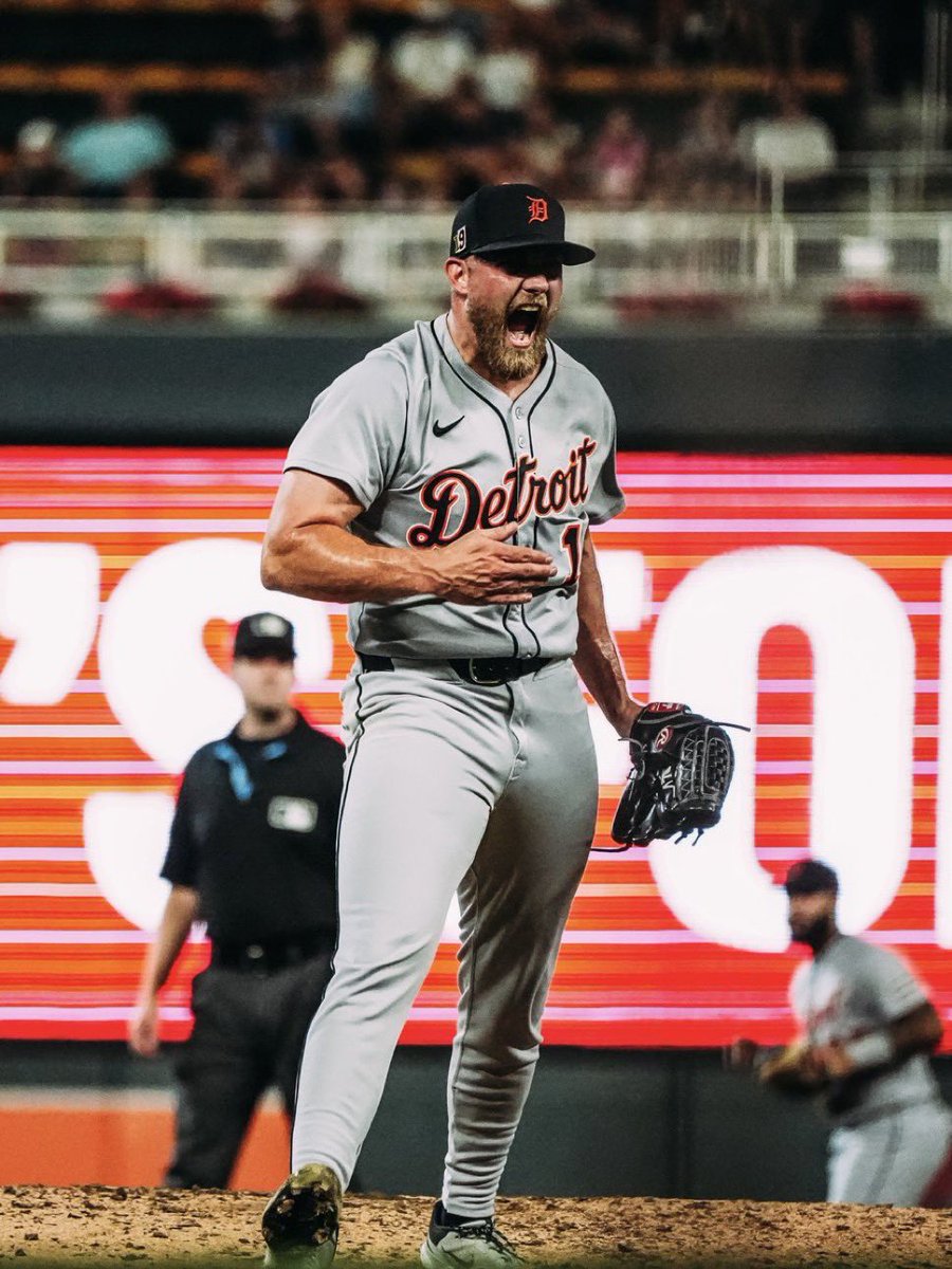 blessthe313's tweet photo. Will Vest career statistics in the postseason:

8 GAMES 
9.0 IP
4 H
11 KS
1 ER
2 SAVES
1.00 ERA https://t.co/MVnW03CoWn