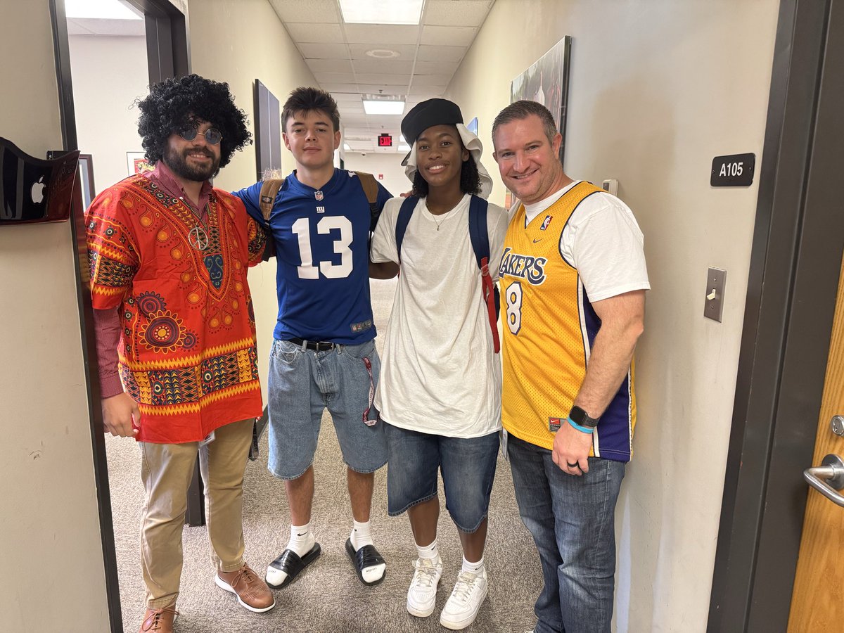 Brian Hahn tweet media