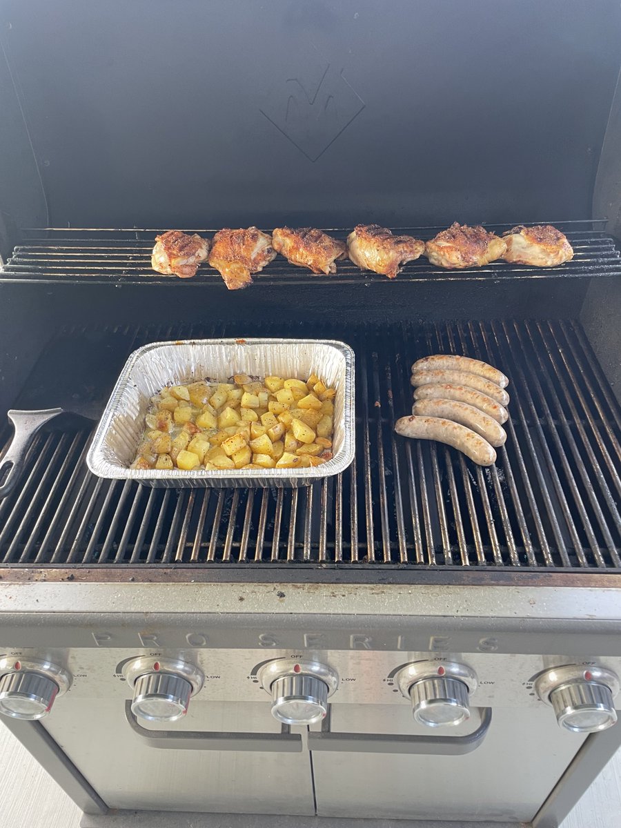 FSUmindrup's tweet photo. Thursday night means football and grilling. Grilling means ⁦⁦@AlphaSeasoning⁩ https://t.co/NZBRllPMSq