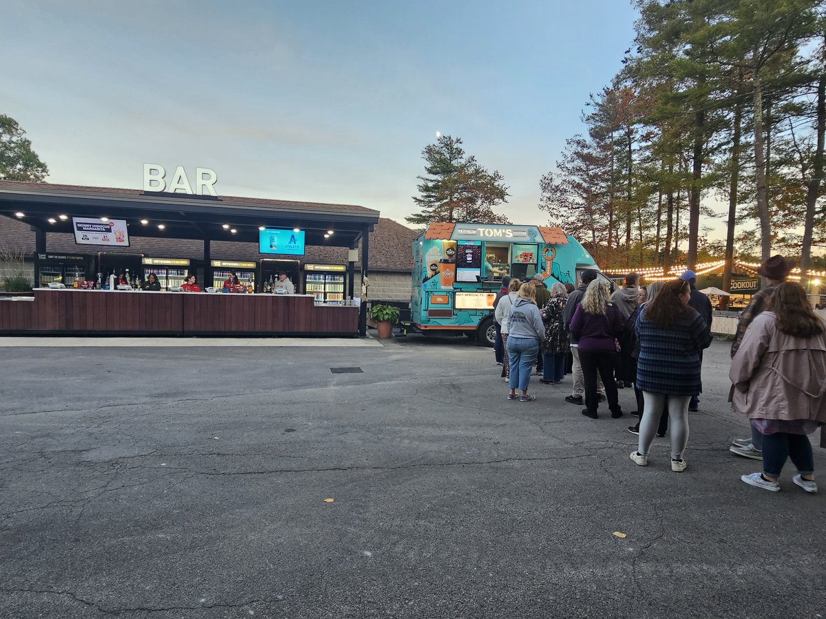 Coffee line: Long.
Beer line: Empty.
WTF!