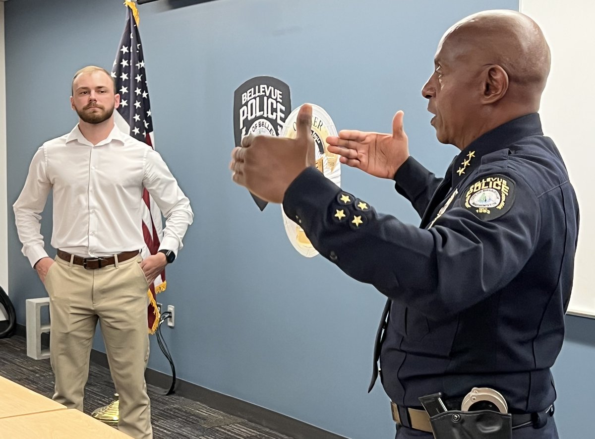 BvuePD's tweet image. This week, Bellevue Police was privileged to welcome Officer Brouillette to the department.
Brouillette lateraled to Bellevue from Louisiana. We have no doubt he'll be a phenomenal addition to the agency.
Welcome aboard, Officer!
