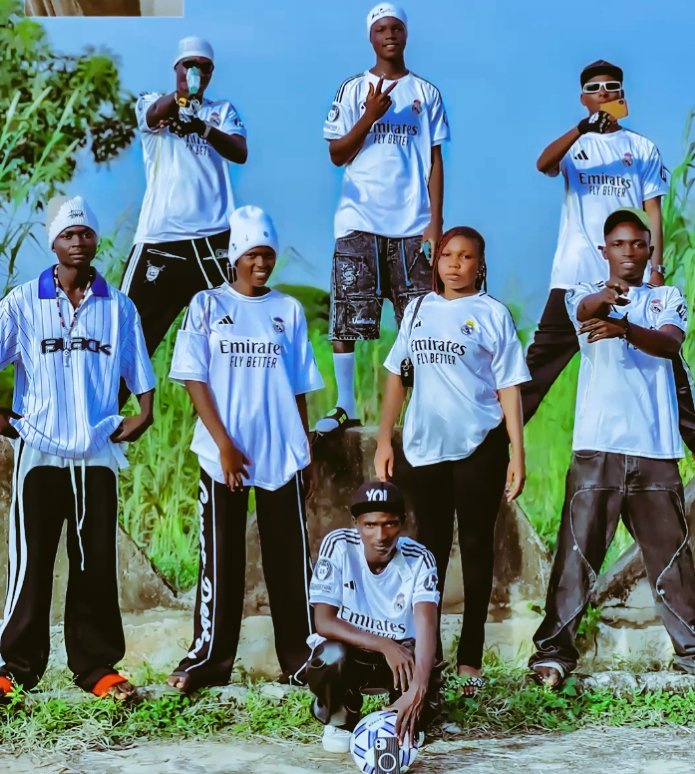 Muhammed__Ib's tweet photo. Hala Madrid 🎖️⚽🏆 15_ Champion 💪 https://t.co/MoDC0Qn8cN