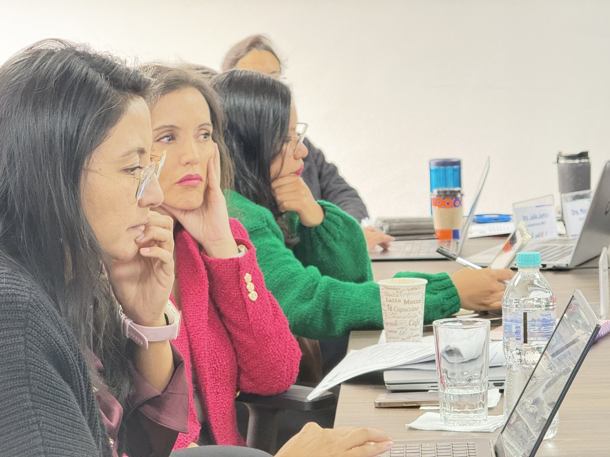 Consejo Nacional de Salud (@conasaecuador) on Twitter photo 💊👩🏻⚕️ | La Comisión Nacional de Medicamentos e Insumos cumple con su hoja de ruta. Los miembros oficiales de la comisión participaron de la Reunión Ordinaria #25, con el objetivo de avanzar en la actualización del Cuadro Nacional de Medicamentos Básicos. 
#ConasaActiva #Conamei 💊👩🏻⚕️ | La Comisión Nacional de Medicamentos e Insumos cumple con su hoja de ruta. Los miembros oficiales de la comisión participaron de la Reunión Ordinaria #25, con el objetivo de avanzar en la actualización del Cuadro Nacional de Medicamentos Básicos. 
#ConasaActiva #Conamei