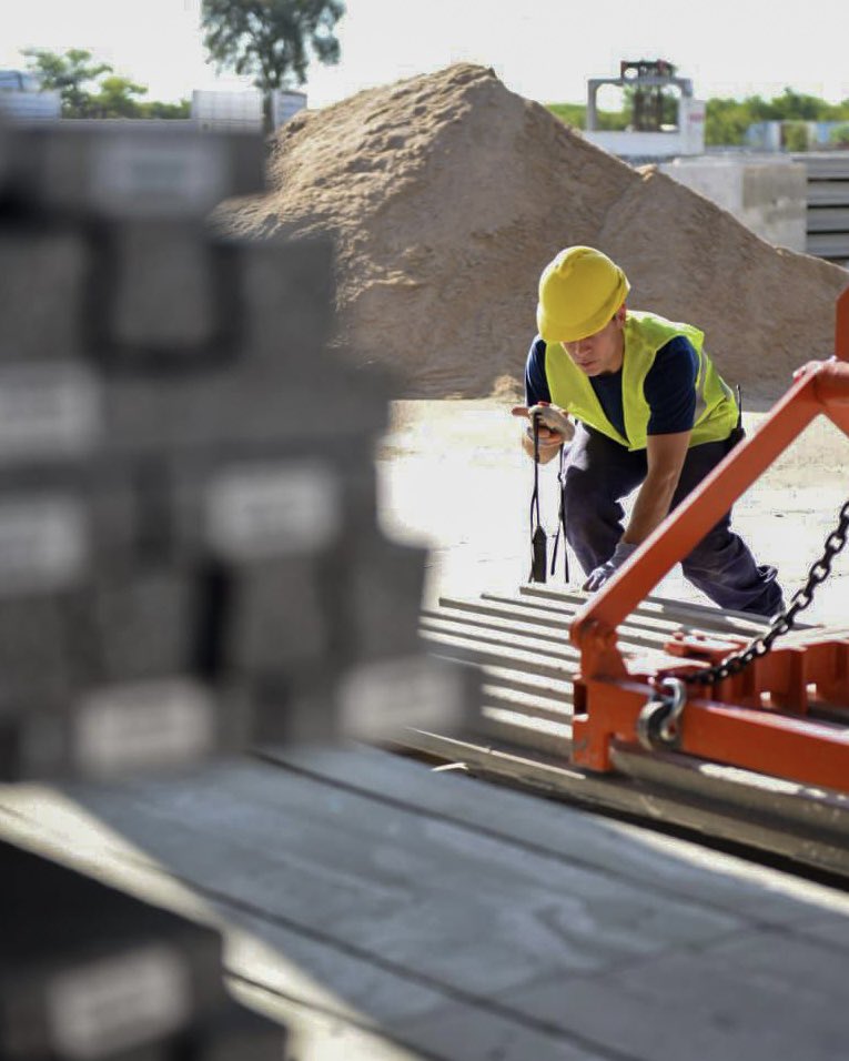 Una enorme satisfacción haber visitado RAFUL en Río Primero, junto al Diputado y candidato <a href="/IgnacioGAresca/">Ignacio G. Aresca</a>, la legisladora <a href="/charitoacevedo1/">María del Rosario Acevedo</a> y la intendenta de Río Primero, Mariángeles Arneudo. 

Fuimos recibidos por Javier Raful, CEO de la empresa, que nos contó cómo RAFUL, desde