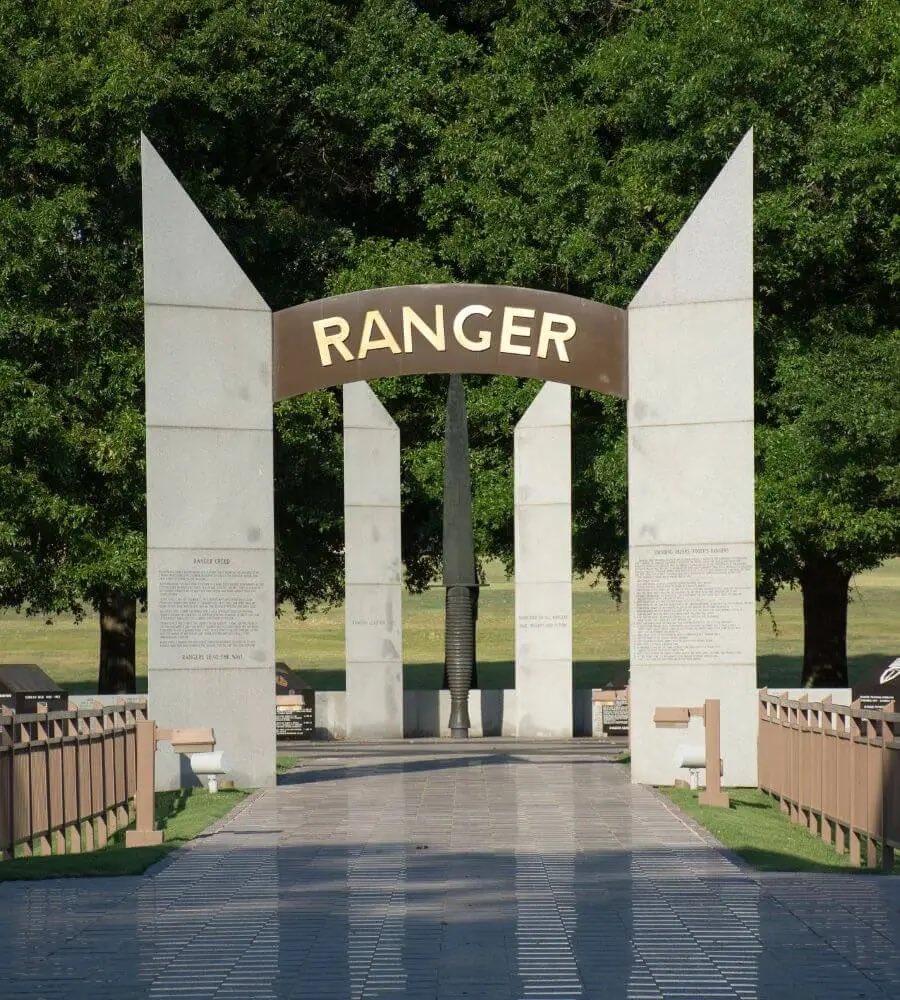 op_hawkeye's tweet photo. 10.2.1970 ~ PFC Michael Banta 🇺🇸
#OpHawkeyeRemembers #MichaelBanta #HCompany #75thInfantry #1stCavalry #LRRP #PurpleHeart #RLTW #SuaSponte #supportourSOFcommunity #Operation_Hawkeye
📜 https://t.co/Ydx8FPQDaC
📍https://t.co/3c89Lp0W8f
📜 https://t.co/ZvI2ydVF0u
📜 https://t.co/S6utJreoxs