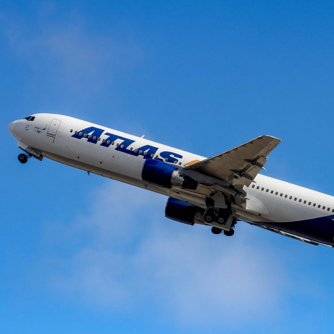 Soaring skyward ✈️
Connecting people and goods across the globe. 🌍