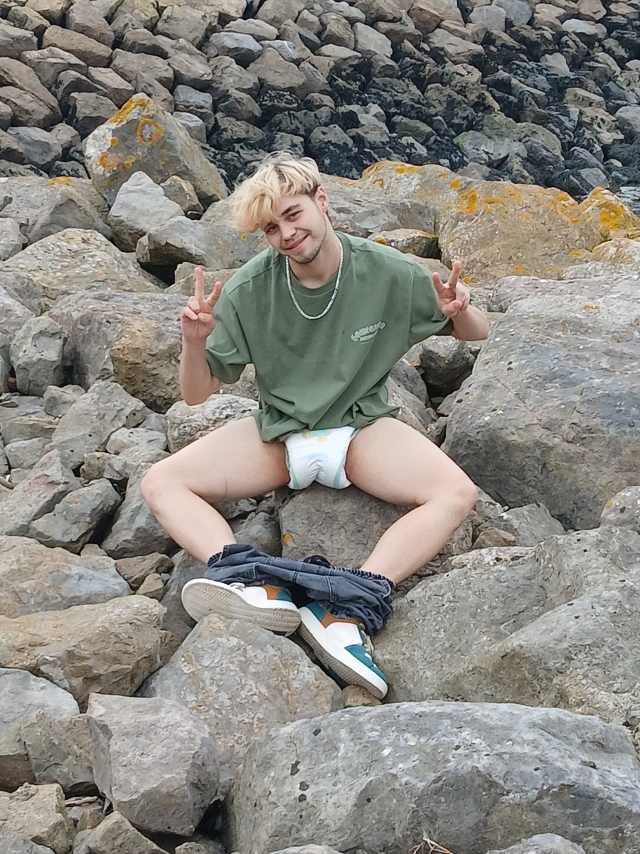I caught outside and they decided to take photos of me #abdl ##abdlcommunity #diaperboy #diaperlovers