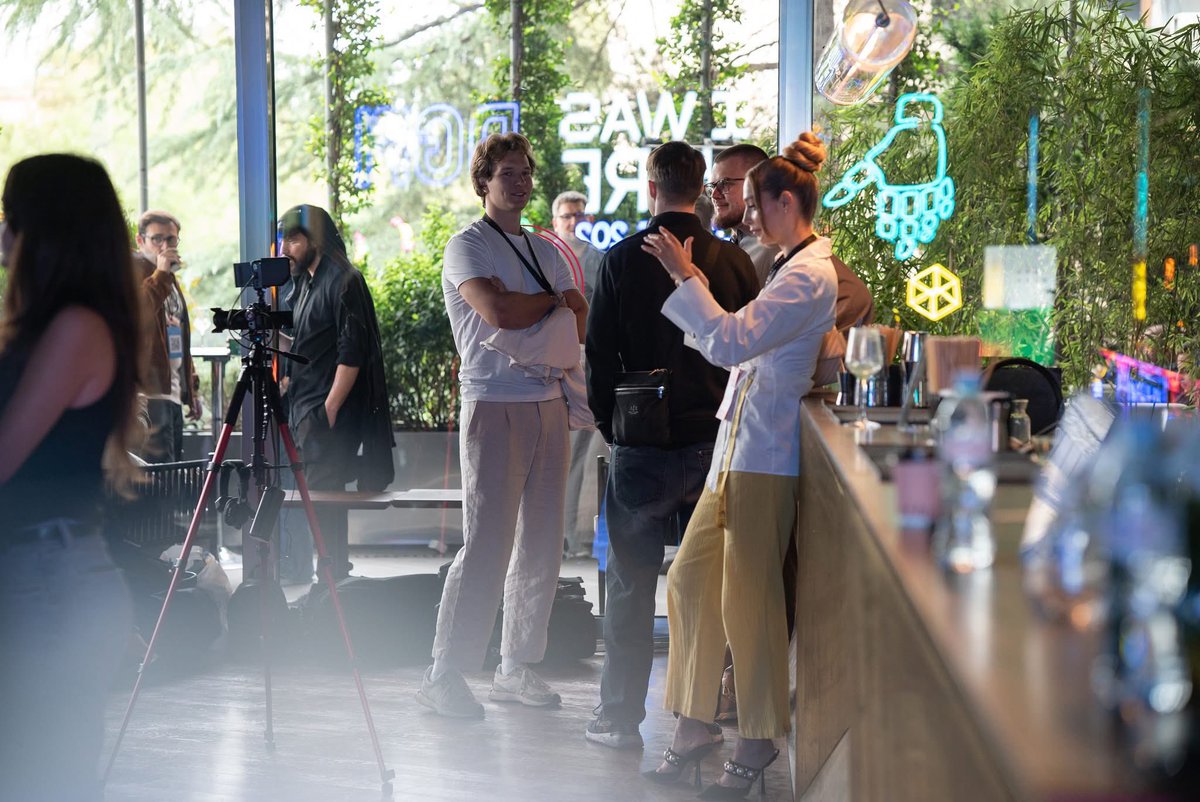 George | DS tweet media