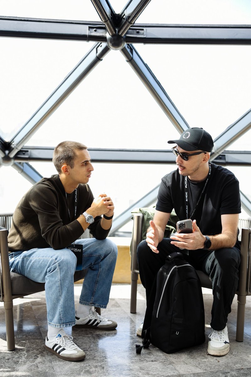 George | DS tweet media