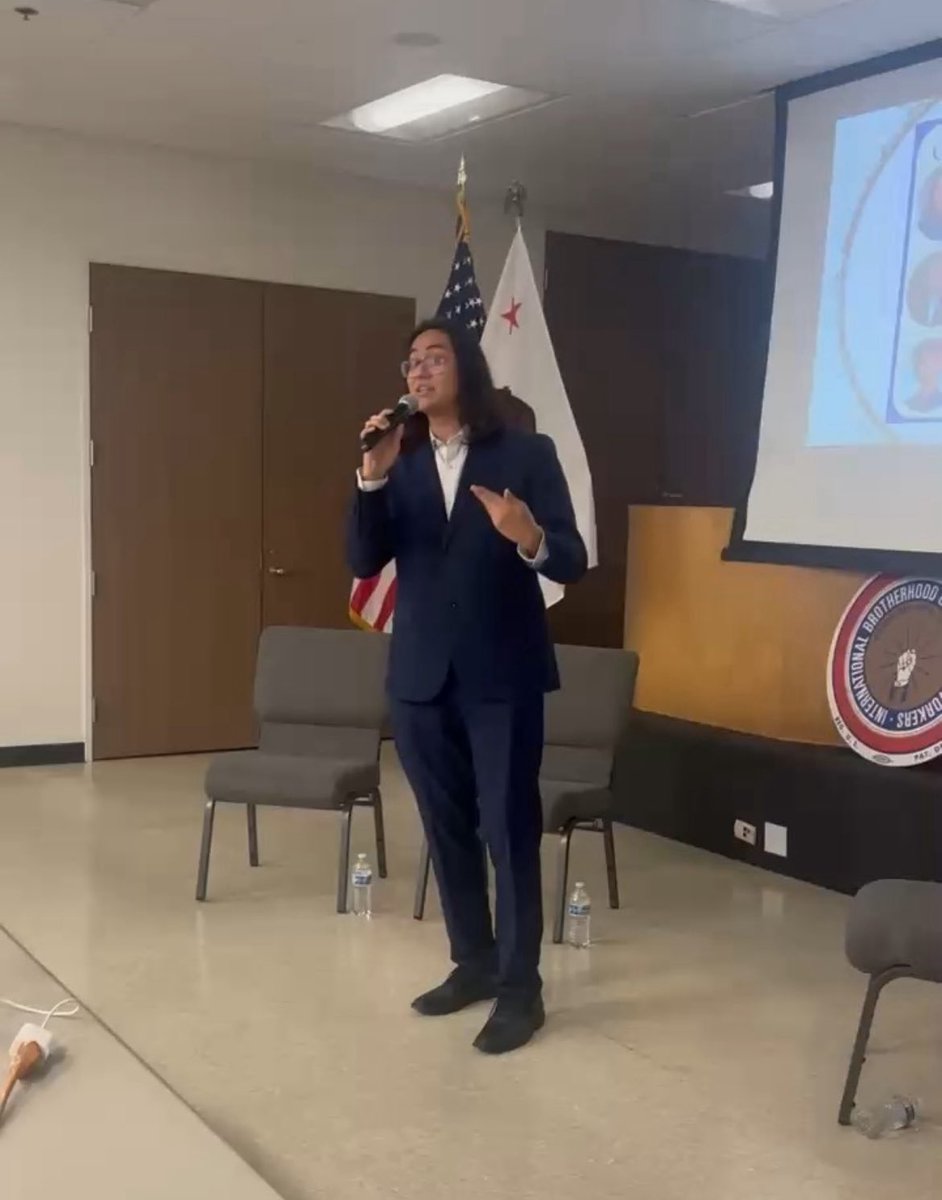 JohnPaculdoK's tweet photo. So honored and grateful for the opportunity to open @AAPIDemsSD’s incredible AAPI Immigration Panel. We will never stop fighting for justice for immigrant communities in San Diego County and beyond. ✊💙 https://t.co/4lx5PSc7v3