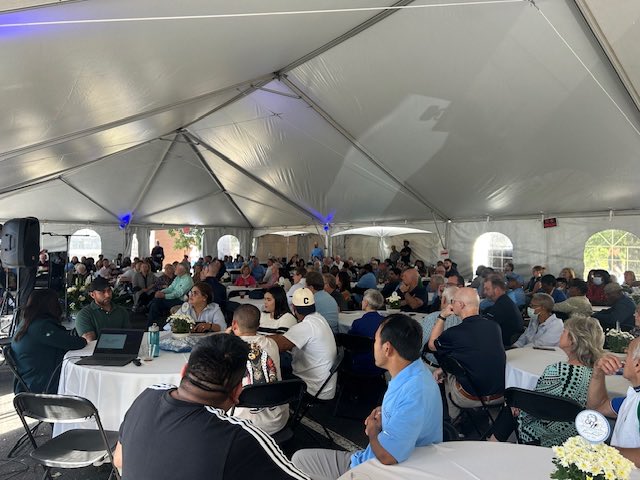 CottonBarnhardt's tweet image. More photos from Barnhardt’s 125th celebration. 🎉

#Barnhardt #Barnhardt125 #125yearsstrong #trustedcotton #Barnhardtlegacy